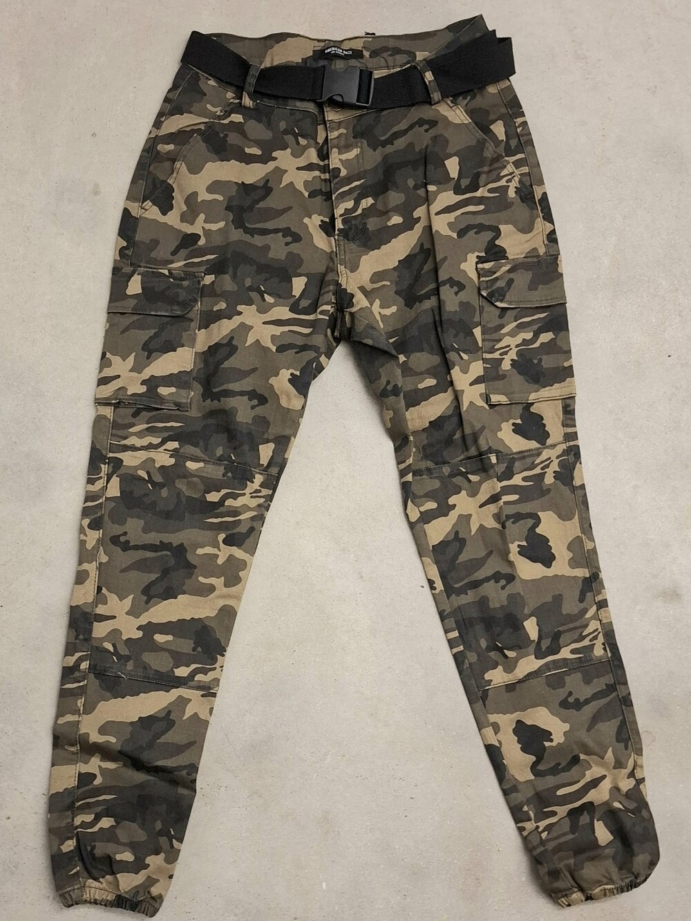 American Bazi Camo Cargo Joggers Large Belt